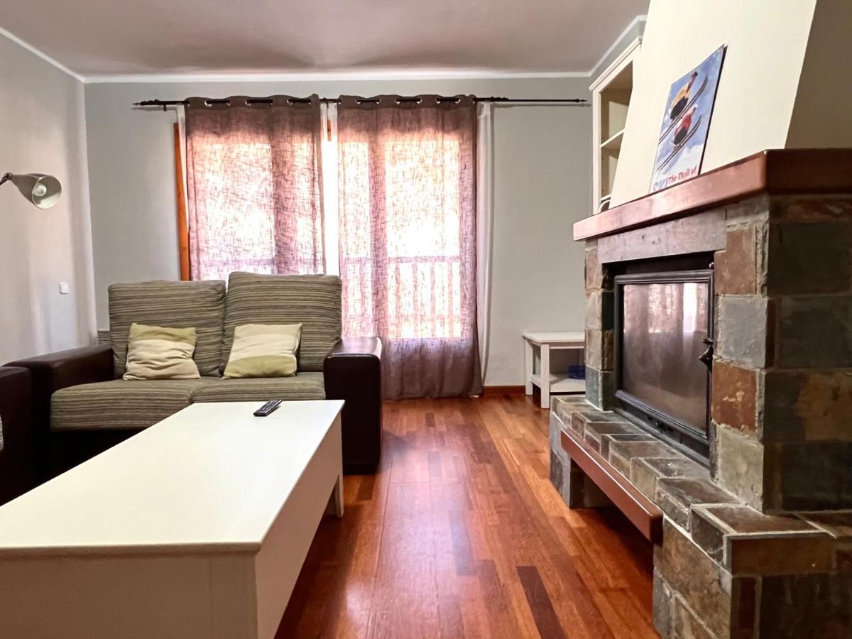 Apartamento Raval - L'Amfitriona Rialp Luaran gambar